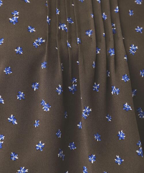 index(インデックス)の「柄プリントピンタックブラウス【洗濯機洗い可/イージーアイロン/防シワ】(シャツ/ブラウス・レディース・ブラック系1/ベージュ系その他4/ブラウン系その他2/アイボリー系7・38/36/40/42)」の8枚目の写真