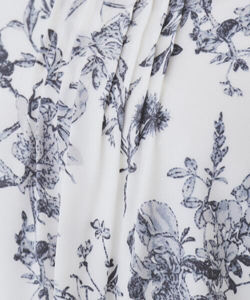 index(インデックス)の「柄プリントピンタックブラウス【洗濯機洗い可/イージーアイロン/防シワ】(シャツ/ブラウス・レディース・ブラック系1/ベージュ系その他4/ブラウン系その他2/アイボリー系7・38/36/40/42)」の20枚目の写真