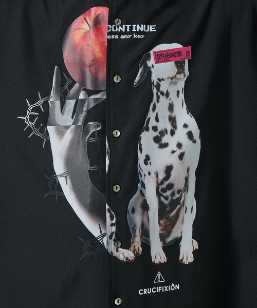 SHAREEF（シャリーフ）の「【SHAREEF】APPLE×DOG SH（シャツ/ブラウス・メンズ・ブラック/ホワイト・1/2）」の4枚目の写真