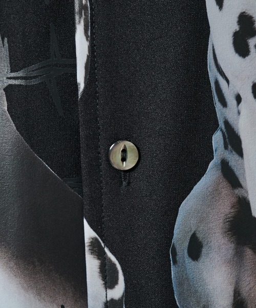 SHAREEF（シャリーフ）の「【SHAREEF】APPLE×DOG SH（シャツ/ブラウス・メンズ・ブラック/ホワイト・1/2）」の3枚目の写真