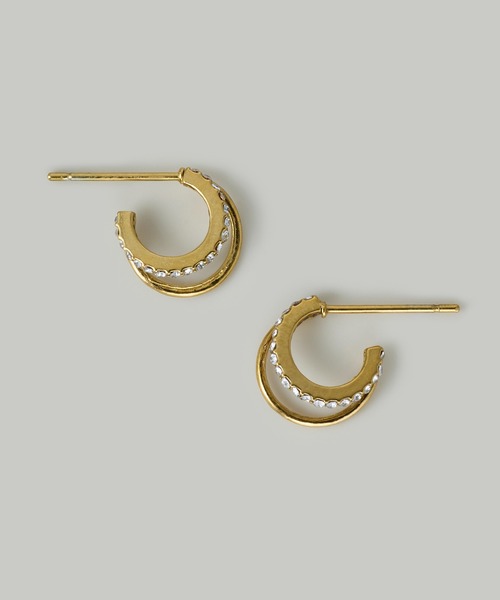 Jolie Toujours(ジョリトゥジュール)の「〈ステンレス〉CZダブルフープピアス(ピアス(両耳用)・レディース・ゴールド/シルバー・FREE)」の3枚目の写真
