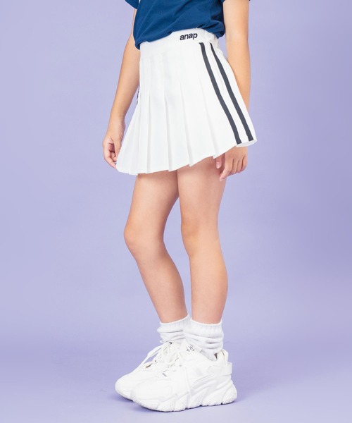 ANAP kids（アナップキッズ）の「サイドライン ツイル プリーツスカート【ジュニアお揃い】（スカート・キッズ・ホワイト/ベージュ/ブラック・130cm/110cm/120cm）」の5枚目の写真