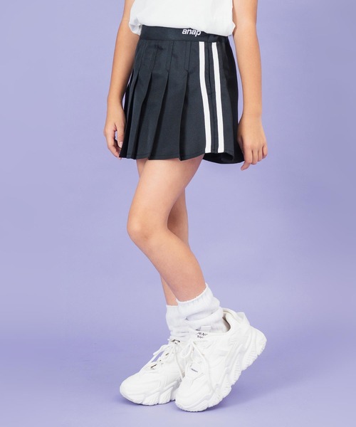 ANAP kids（アナップキッズ）の「サイドライン ツイル プリーツスカート【ジュニアお揃い】（スカート・キッズ・ホワイト/ベージュ/ブラック・130cm/110cm/120cm）」の21枚目の写真