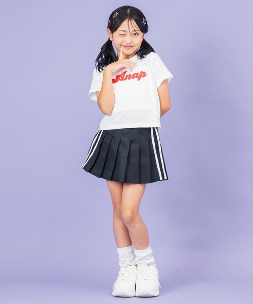 ANAP kids（アナップキッズ）の「サイドライン ツイル プリーツスカート【ジュニアお揃い】（スカート・キッズ・ホワイト/ベージュ/ブラック・130cm/110cm/120cm）」の15枚目の写真