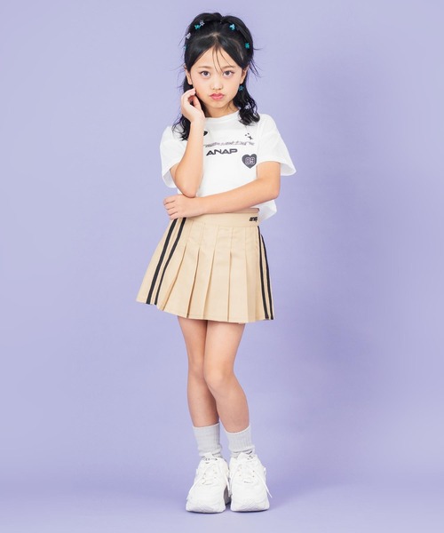 ANAP kids（アナップキッズ）の「サイドライン ツイル プリーツスカート【ジュニアお揃い】（スカート・キッズ・ホワイト/ベージュ/ブラック・130cm/110cm/120cm）」の19枚目の写真