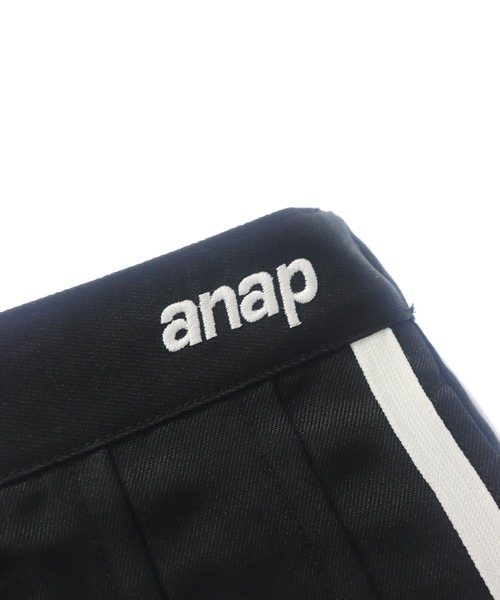 ANAP kids（アナップキッズ）の「サイドライン ツイル プリーツスカート【ジュニアお揃い】（スカート・キッズ・ホワイト/ベージュ/ブラック・130cm/110cm/120cm）」の10枚目の写真