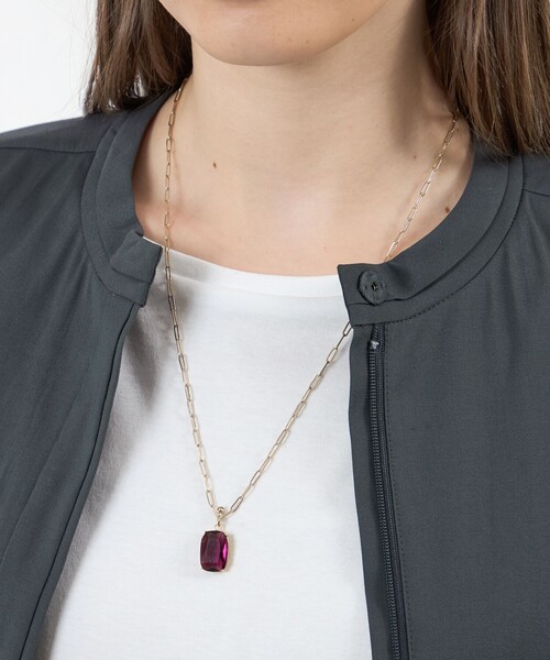 amaca(アマカ)の「スクエアガラスネックレス(ネックレス・レディース・ワイン・FREE)」の1枚目の写真