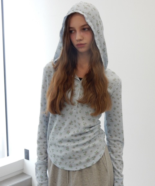 Birthday room（バースデイルーム）の「小花柄サーマルフードロンT/small floral print thermal hooded long t-Shirt（Tシャツ/カットソー・レディース・アイボリー/サックスブルー・FREE）」の19枚目の写真