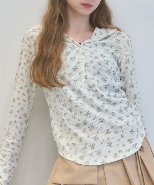 Birthday room（バースデイルーム）の「小花柄サーマルフードロンT/small floral print thermal hooded long t-Shirt（Tシャツ/カットソー・レディース・アイボリー/サックスブルー・FREE）」の11枚目の写真