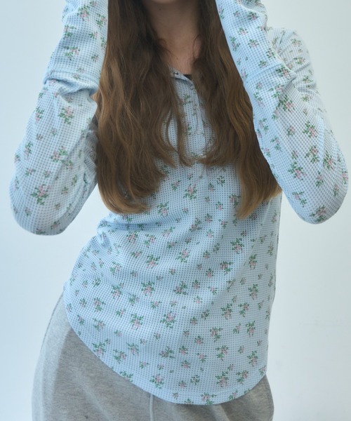 Birthday room（バースデイルーム）の「小花柄サーマルフードロンT/small floral print thermal hooded long t-Shirt（Tシャツ/カットソー・レディース・アイボリー/サックスブルー・FREE）」の22枚目の写真