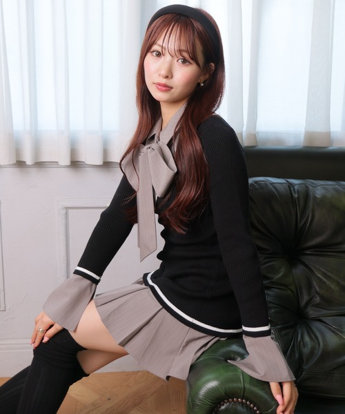 【新品未使用】lip serviceシャツドッキングプリーツワンピース♡ベージュ リップサービス LIP SERVICE シャツドッキングプリーツ