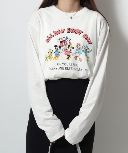 Disney（ディズニー）の「Disney/ディズニー ミッキー ドナルド デイジー グーフィー プルート プリントロンT 長袖 ロングスリーブTシャツ レディース メンズ（Tシャツ/カットソー・レディース・ネイビー/サックスブルー/アッシュグレー/オフホワイト・LL/L/M）」の22枚目の写真