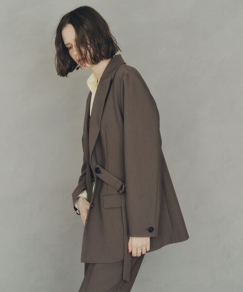 YECCA VECCA（イェッカヴェッカ）の「2wayアシメデザインロングジャケット（テーラードジャケット・レディース・ブラウン/ストライプ・FREE）」の7枚目の写真