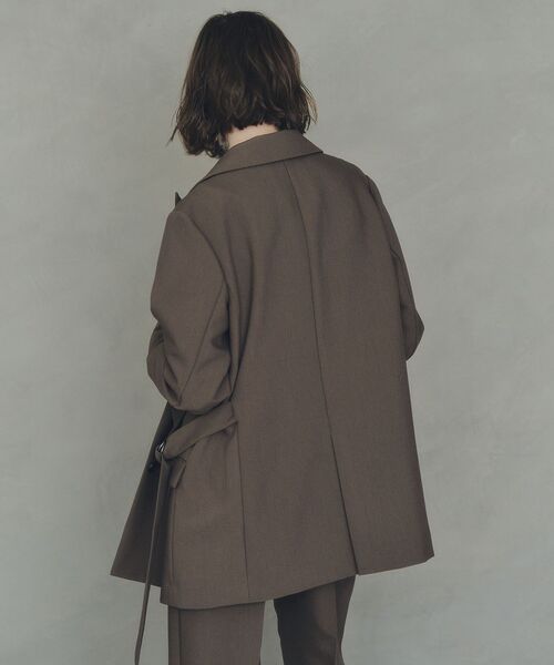 YECCA VECCA（イェッカヴェッカ）の「2wayアシメデザインロングジャケット（テーラードジャケット・レディース・ブラウン/ストライプ・FREE）」の9枚目の写真