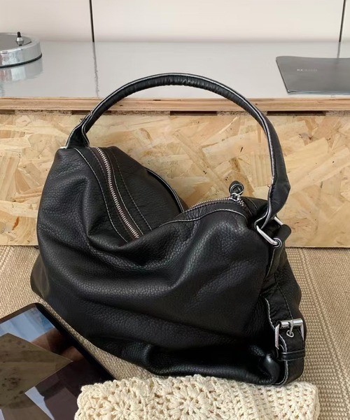 HALEY PESCA（ヘーリーペスカ）の「HALEY PESCA/【大容量&２Way】ヴィンテージ　ベルトデザインショルダーバッグ（ショルダーバッグ・レディース・ホワイト/ブラック/シルバー・FREE）」の14枚目の写真