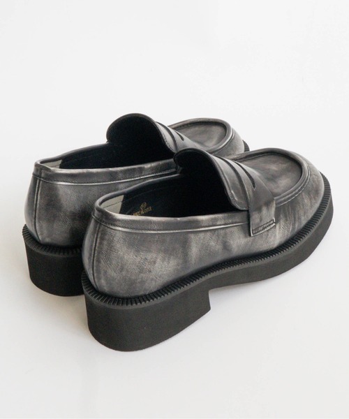 Fabby fabby(ファビィーファビィー)の「プレーンコインローファーシューズ(ローファー・レディース・ブラック/ブラック系その他/ブラウン系その他2/ブラック系その他2・SMALL/LARGE/MEDIUM)」の9枚目の写真