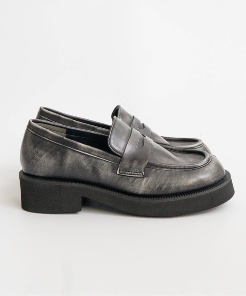 Fabby fabby(ファビィーファビィー)の「プレーンコインローファーシューズ(ローファー・レディース・ブラック/ブラック系その他/ブラウン系その他2/ブラック系その他2・SMALL/LARGE/MEDIUM)」の10枚目の写真