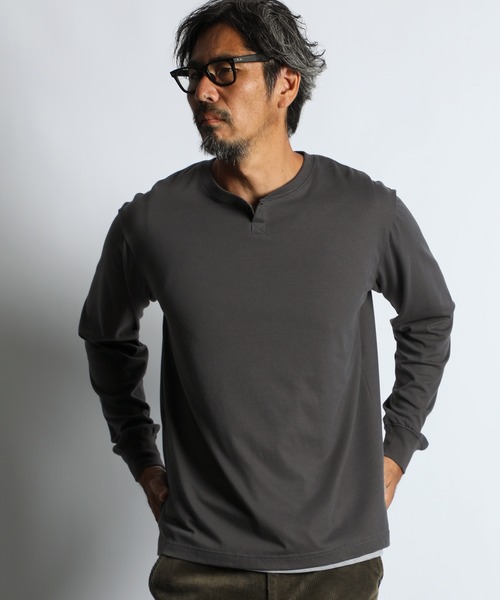 The DUFFER of ST.GEORGE（ザダファーオブセントジョージ）の「OPTIMA COOL HENLEY NECK L/S TEE：オプティマクール ヘンリーネック ロンTEE（Tシャツ/カットソー・メンズ・チャコールグレー/ブラック/ホワイト・X-LARGE/LARGE/MEDIUM/SMALL）」の3枚目の写真