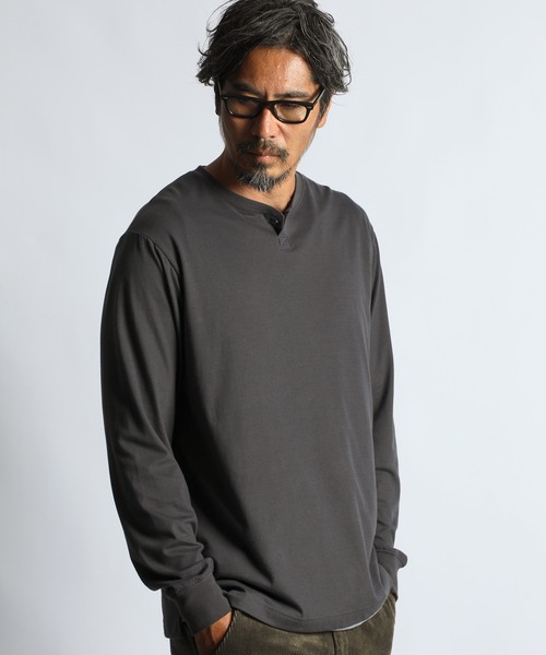 The DUFFER of ST.GEORGE（ザダファーオブセントジョージ）の「OPTIMA COOL HENLEY NECK L/S TEE：オプティマクール ヘンリーネック ロンTEE（Tシャツ/カットソー・メンズ・チャコールグレー/ブラック/ホワイト・X-LARGE/LARGE/MEDIUM/SMALL）」の8枚目の写真
