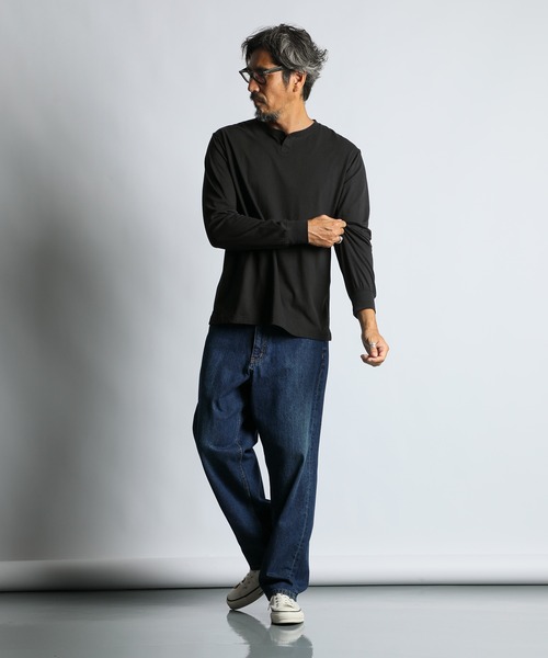 The DUFFER of ST.GEORGE（ザダファーオブセントジョージ）の「OPTIMA COOL HENLEY NECK L/S TEE：オプティマクール ヘンリーネック ロンTEE（Tシャツ/カットソー・メンズ・チャコールグレー/ブラック/ホワイト・X-LARGE/LARGE/MEDIUM/SMALL）」の7枚目の写真