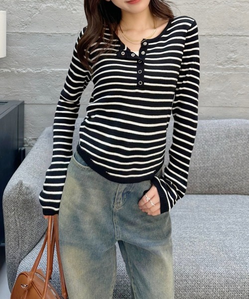 Eclat one(エクラワン)の「【Eclat one】レイヤード デザイン ヘンリーネック ニット(Tシャツ/カットソー・レディース・ブラック×ホワイト/ブラック/グレー/オフホワイト・FREE)」の20枚目の写真