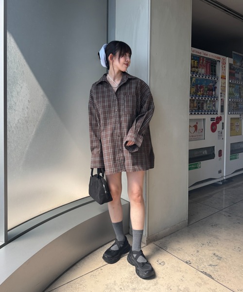 raffime（ラフィミー）の「オーバーサイズチェックシャツ（シャツ/ブラウス・レディース・ダークブラウン/ブラック・フリー）」の13枚目の写真