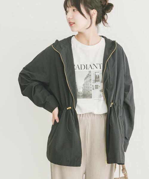 ITEMS URBANRESEARCH（アイテムズ アーバンリサーチ）の「ナイロンマウンテンパーカー（マウンテンパーカー・レディース・ブラック/キャメル・FREE）」の12枚目の写真