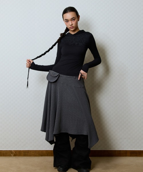 LUVISTRUE(ラヴイズトゥルー)の「GT 007 HOODED T-SHIRT(Tシャツ/カットソー・レディース・ホワイト/ブラック・FREE)」の5枚目の写真