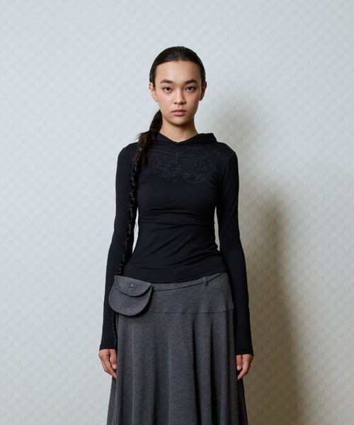 LUVISTRUE(ラヴイズトゥルー)の「GT 007 HOODED T-SHIRT(Tシャツ/カットソー・レディース・ホワイト/ブラック・FREE)」の9枚目の写真
