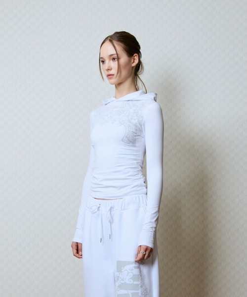 LUVISTRUE(ラヴイズトゥルー)の「GT 007 HOODED T-SHIRT(Tシャツ/カットソー・レディース・ホワイト/ブラック・FREE)」の12枚目の写真