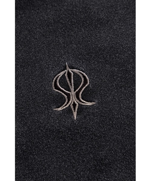 SUPPLIER(サプライヤー)の「ジップフーディ|SWITCHING PIERCED ZIP HOODIE V2|SUPPLIER(パーカー・メンズ・ブラック/グレー・LARGE/MEDIUM/SMALL/X-LARGE)」の4枚目の写真