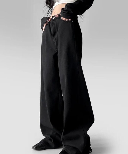 semplice(センプリチェ)の「ウエストにユニークなベルト付きデザインワイドデニムパンツ(デニムパンツ・レディース・ホワイト/ブラック・F)」の5枚目の写真