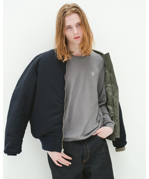 SimplyComplicated(シンプリーコンプリケイテッド)の「SCRIPT KNIT L/S TEE(Tシャツ/カットソー・メンズ・ダークグレー/レッド・2/3)」の9枚目の写真