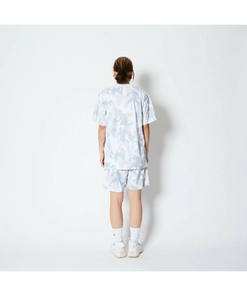 AKTR(アクター)の「AKTR PLAY CAMO AKTR LOGO SPORTS TEE(アクター プレイ カモ アクター ロゴ スポーツ Tシャツ)(Tシャツ/カットソー・メンズ・ベージュ系/ネイビー系/ホワイト系・MEDIUM/LARGE/X-LARGE/XX-LARGE)」の9枚目の写真
