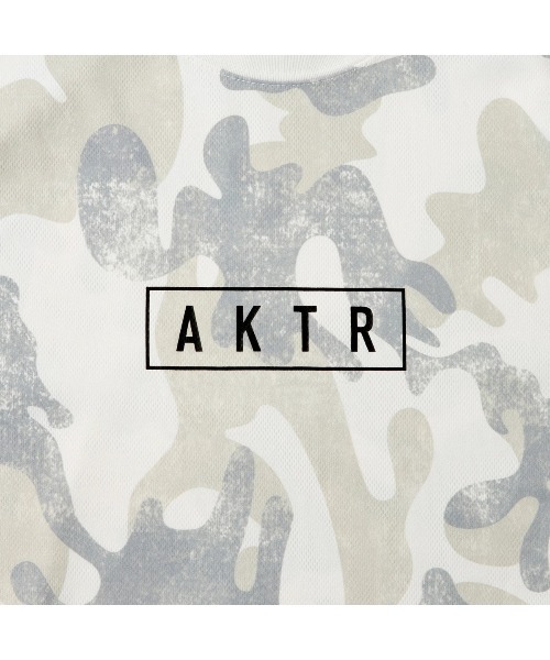 AKTR(アクター)の「AKTR PLAY CAMO AKTR LOGO SPORTS TEE(アクター プレイ カモ アクター ロゴ スポーツ Tシャツ)(Tシャツ/カットソー・メンズ・ベージュ系/ネイビー系/ホワイト系・MEDIUM/LARGE/X-LARGE/XX-LARGE)」の4枚目の写真