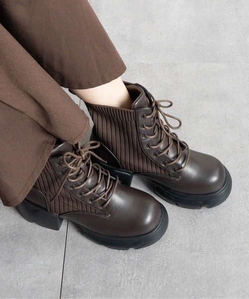 Fabby fabby（ファビィーファビィー）の「厚底リブニットレースアップショートブーツ（ブーツ・レディース・ブラック・SMALL/MEDIUM/LARGE）」の7枚目の写真