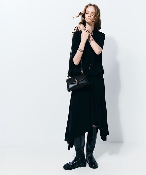 Adalyn アダリン メタリックバックル チェーンストラップ トップ