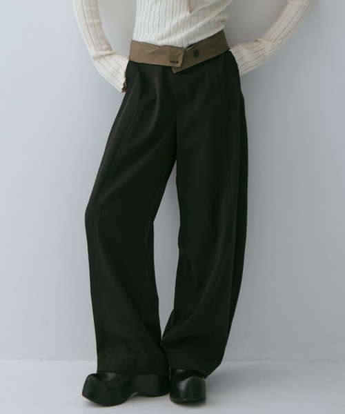 STUDIOUS（ステュディオス）の「【STUDIOUS/ステュディオス】Wool Barrel Leg Trousers/ウールバレルレッグトラウザー/スラックス/美脚パンツ/通勤パンツ/トレンドパンツ（スラックス・レディース・ブラウン/ベージュ/オリーブ・1/2）」の3枚目の写真