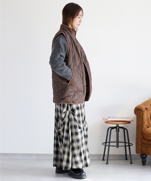cepo（セポ）の「〈2way〉キルトボアリバーシブルベスト（ダウンベスト・レディース・ブラック/ブラウン/キャメル・M）」の11枚目の写真