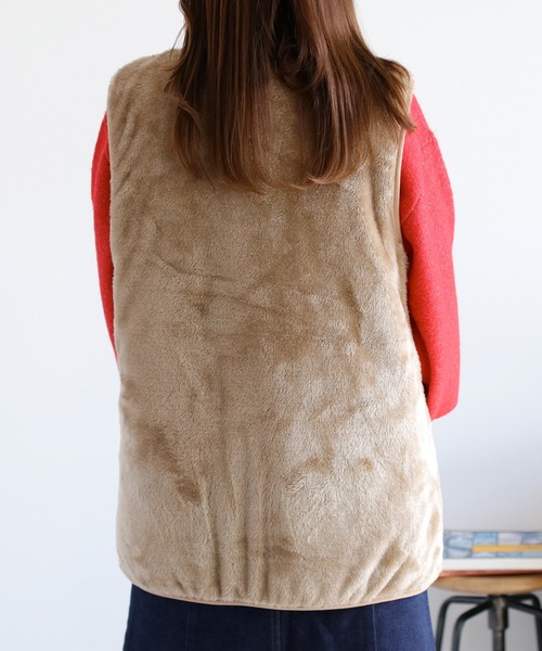 cepo（セポ）の「〈2way〉キルトボアリバーシブルベスト（ダウンベスト・レディース・ブラック/ブラウン/キャメル・M）」の4枚目の写真