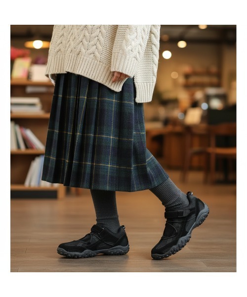 FILA（フィラ）の「FILA ECHAPPE VC v2 LX（スニーカー・レディース・ブラック・23.0cm/23.5cm/24.0cm/24.5cm/25.0cm/25.5cm/26.0cm）」の9枚目の写真