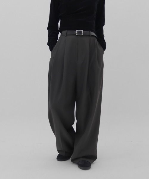 lit（リット）の「Double Tuck Stitch Pants（スラックス・レディース・チャコールグレー/ブラック・36/38）」の3枚目の写真