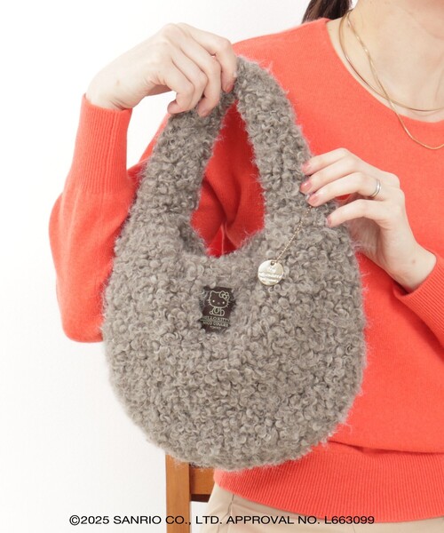 MICO COULIER(ミコクリエ)の「【HELLO KITTY × MICO COULIER】カールファーBAG(トートバッグ・レディース・オフホワイト/グレイッシュベージュ・FREE)」の7枚目の写真
