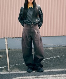 CURVED LEG JEANS