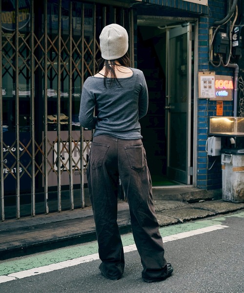 CONZ（コンズ）の「CURVED LEG JEANS（デニムパンツ）」 - WEAR