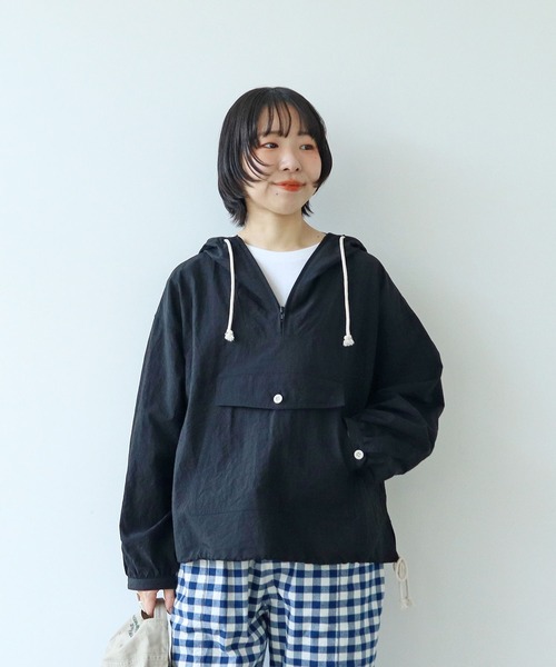 PAR ICI（パーリッシィ）の「ナイロンアノラックプルオーバー（その他アウター・レディース・サックスブルー/ブラック/アイボリー・FREE）」の3枚目の写真