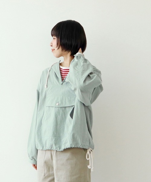 PAR ICI（パーリッシィ）の「ナイロンアノラックプルオーバー（その他アウター・レディース・サックスブルー/ブラック/アイボリー・FREE）」の16枚目の写真