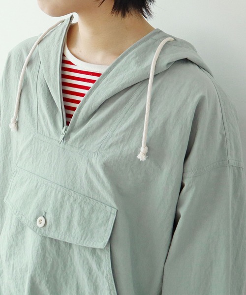 PAR ICI（パーリッシィ）の「ナイロンアノラックプルオーバー（その他アウター・レディース・サックスブルー/ブラック/アイボリー・FREE）」の13枚目の写真