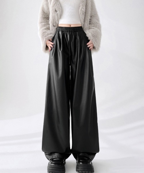 Miniministore(ミニミニストア)の「フェイクレザーワイドパンツ ハイウエスト(スラックス・レディース・ブラック/ブラウン・L/M/XL)」の3枚目の写真