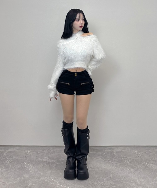 FOLLOWIN(フォロウィン)の「ダブルバックルショートパンツ(デニムパンツ・レディース・ブラック/グリーン・SMALL/MEDIUM/LARGE)」の3枚目の写真